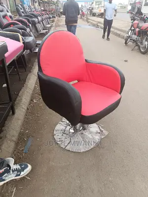 Styling Chair Height Adjustable and Can Rotate
