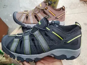 Keen Men Open Shoes