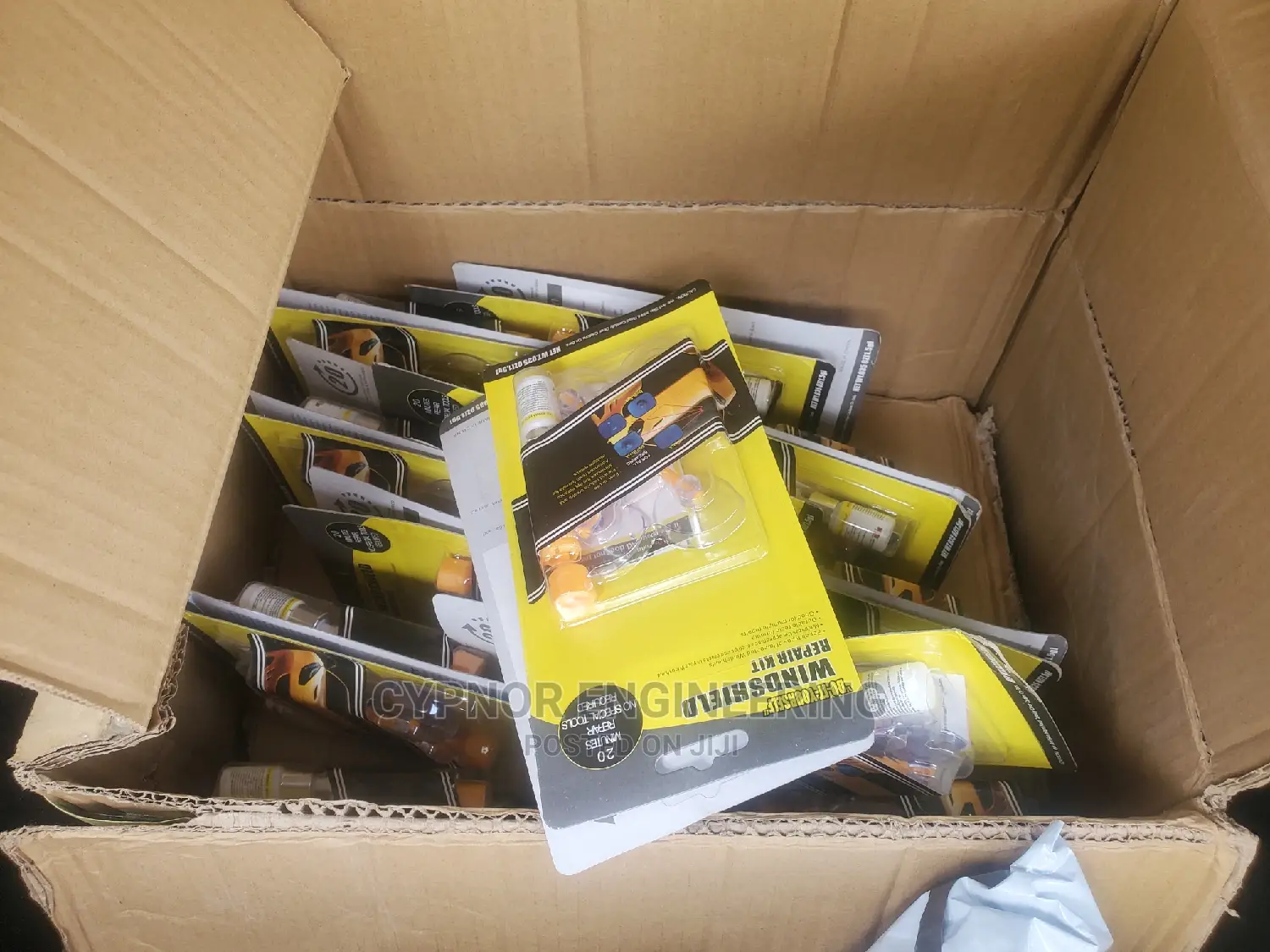 Windshield Repair Liquid + Free Tools