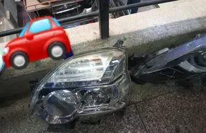 Headlight Nissan Nt31 Xenon