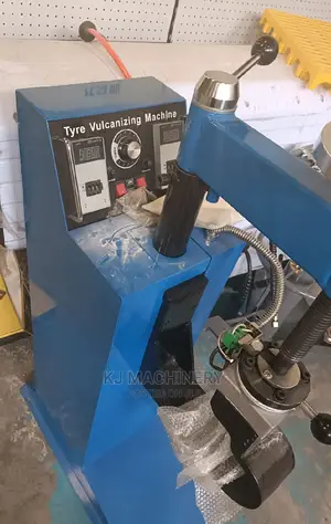 Tyre Vulcanizing Machine