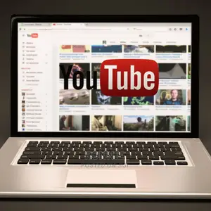 Buy 4,000 Youtube Watchhours and 1,000 Subscribers in Kenya