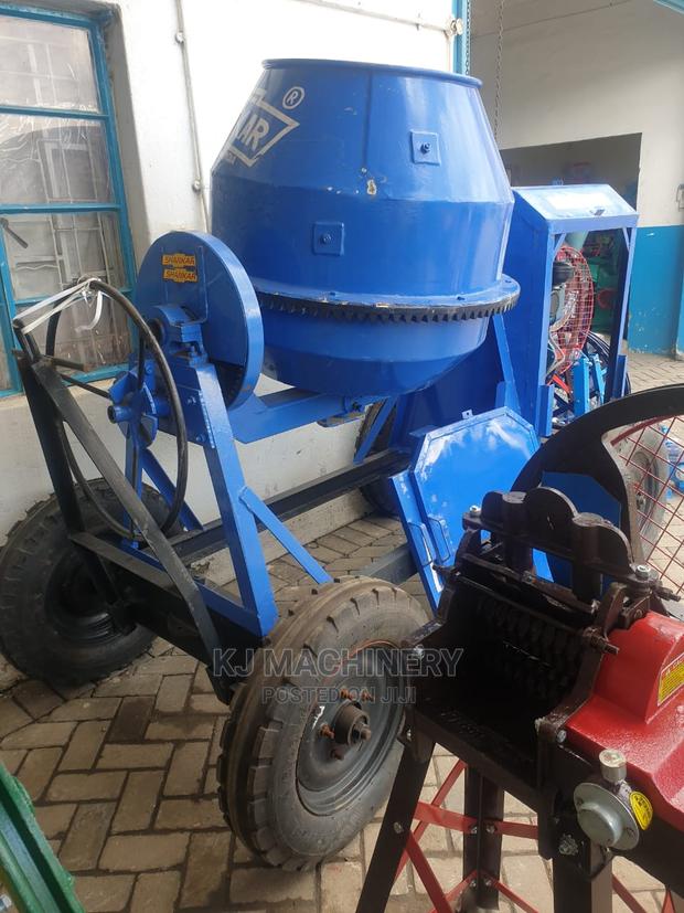 500L Concrete Mixer - thumbnail 4