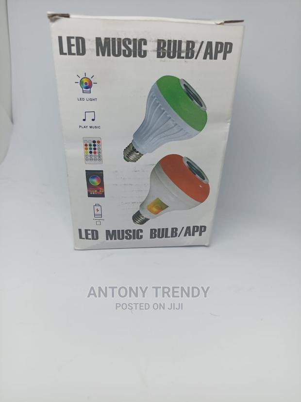 Bluetooth Music Bulb With a Remote - main view