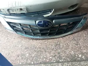 Subaru Impreza N14 - Grille