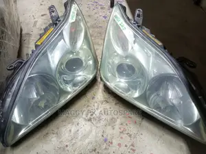 Toyota Harrier Headlight No4 Xenon