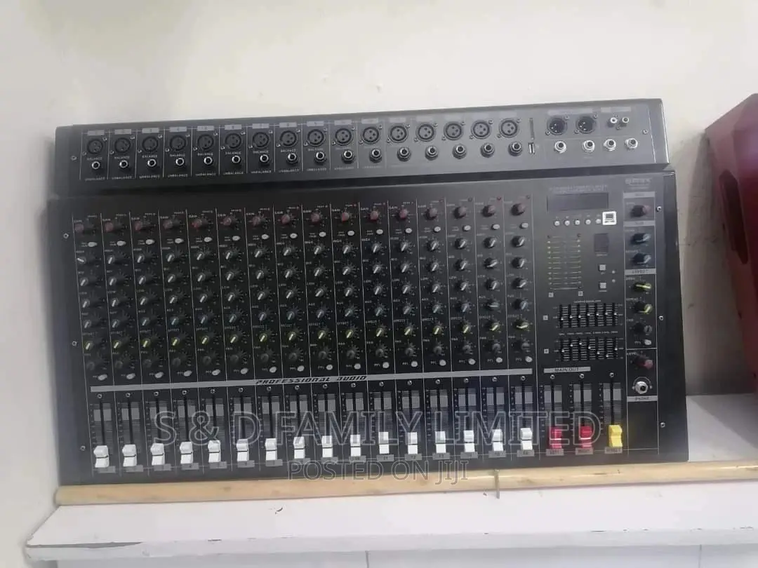 16 Channels Omax Powered Professional Mixer