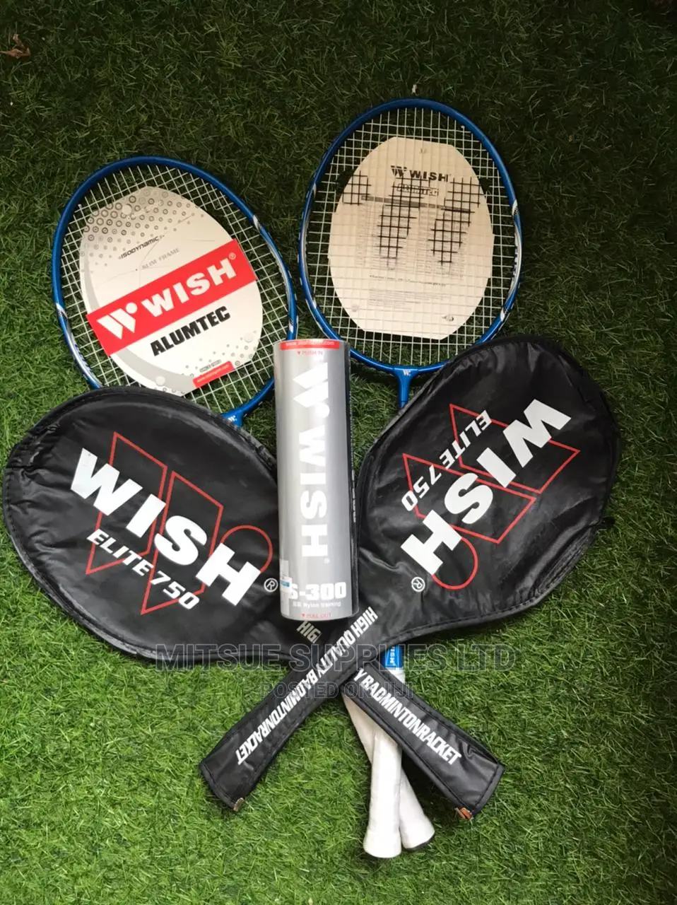A Pair of WISH Badminton Racket 750 With 6 Shuttlecock