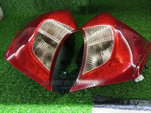 Nissan Note 2012 - Backlights / Taillights