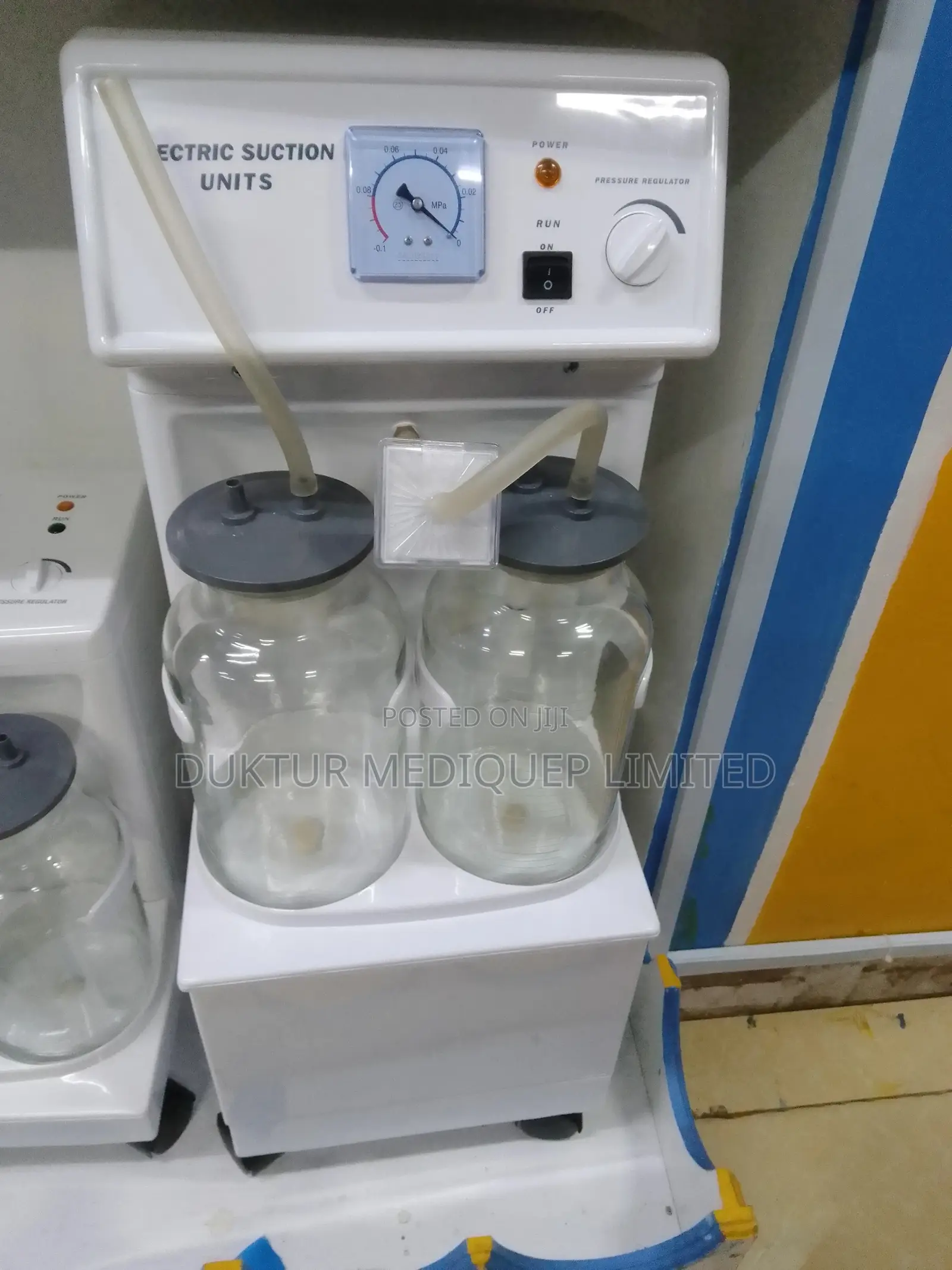 Dual Electrical Suction Unit (2.5L Each)