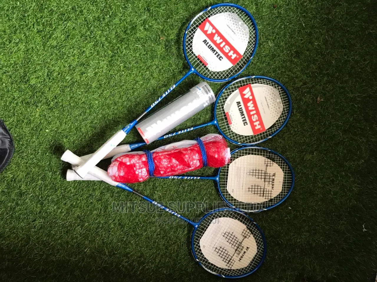 Set of 4 WISH Badminton Rackets With 6 Shuttlecock Net