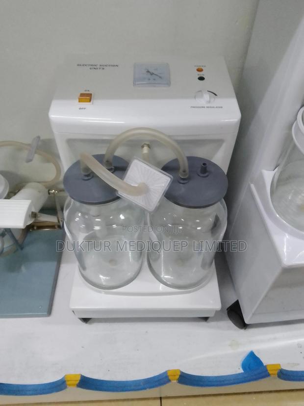 Electrical Dual Suction Unit (2.5L Each Bottle) - main view