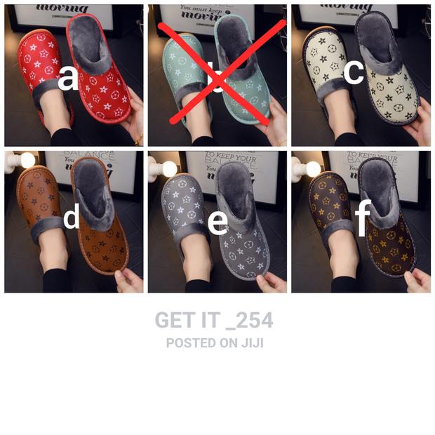 INDOOR Sandals