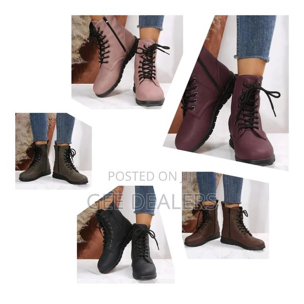 Ladies Boots - thumbnail 2