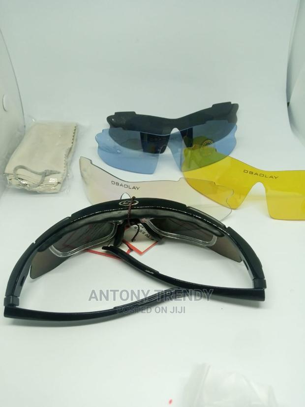 Polarized Sports Sunglasses With 5 Interchangeable Lenses - main view