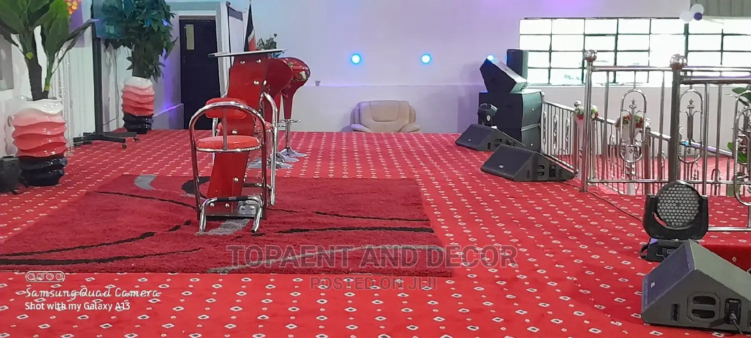 VIP Dotted Wall to Wall Carpet