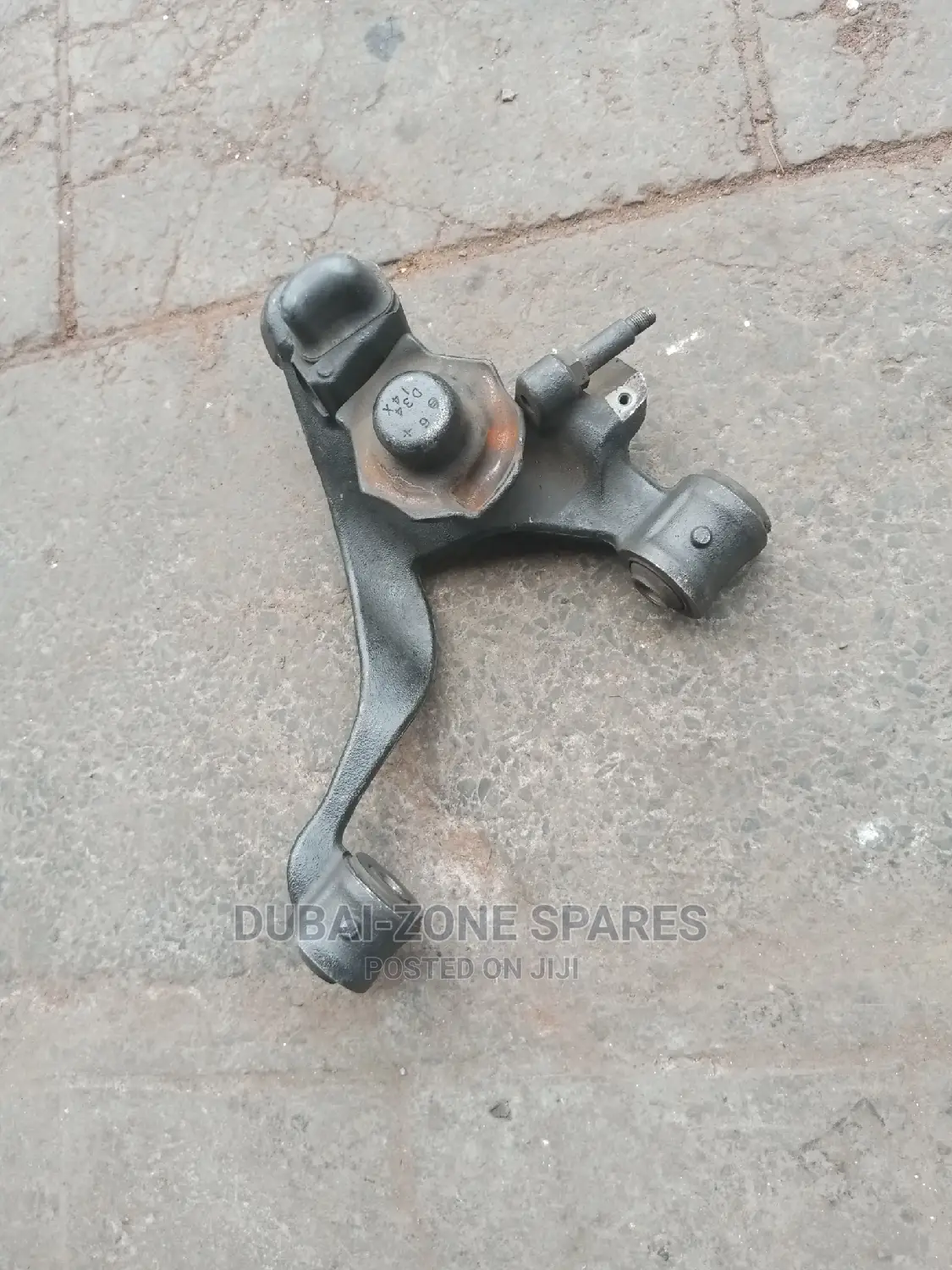Lower Control Arms Isuzu Elfu.