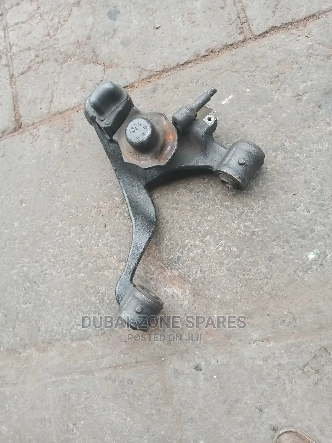 Lower Control Arms Isuzu Elfu.