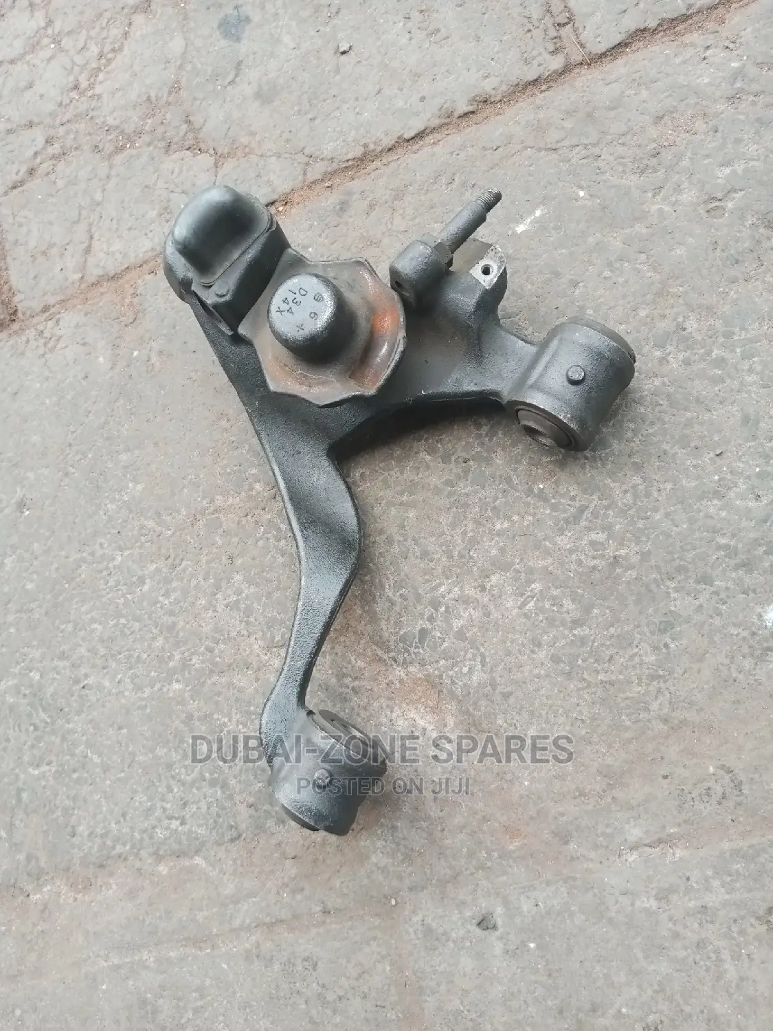 Lower Control Arms Isuzu Elfu.