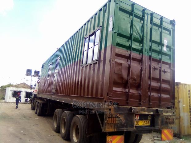 40ft CONTAINERS - thumbnail 3