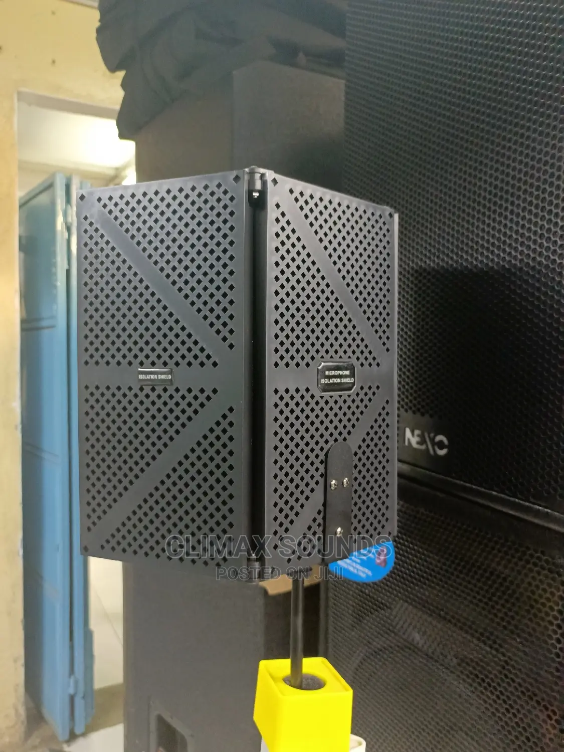 Microphone Isolatio Shield