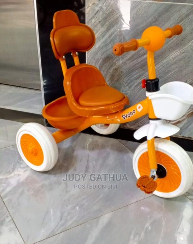 Tricycle Orange - main view