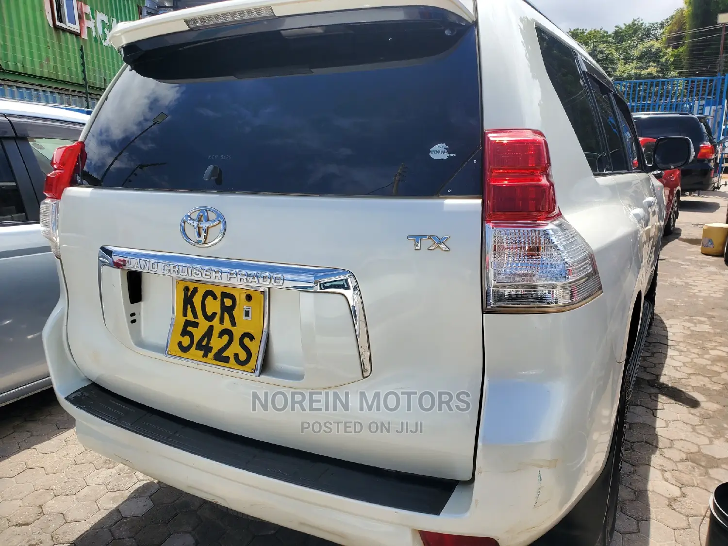 Toyota Land Cruiser Prado 2012 Pearl