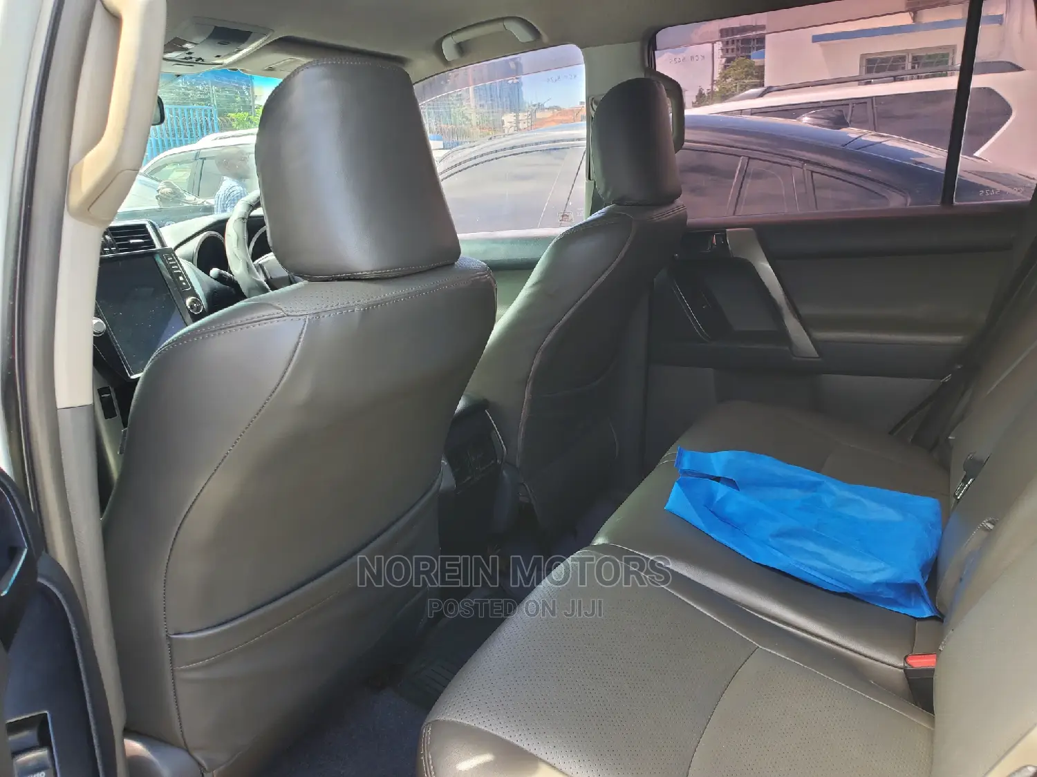 Toyota Land Cruiser Prado 2012 Pearl