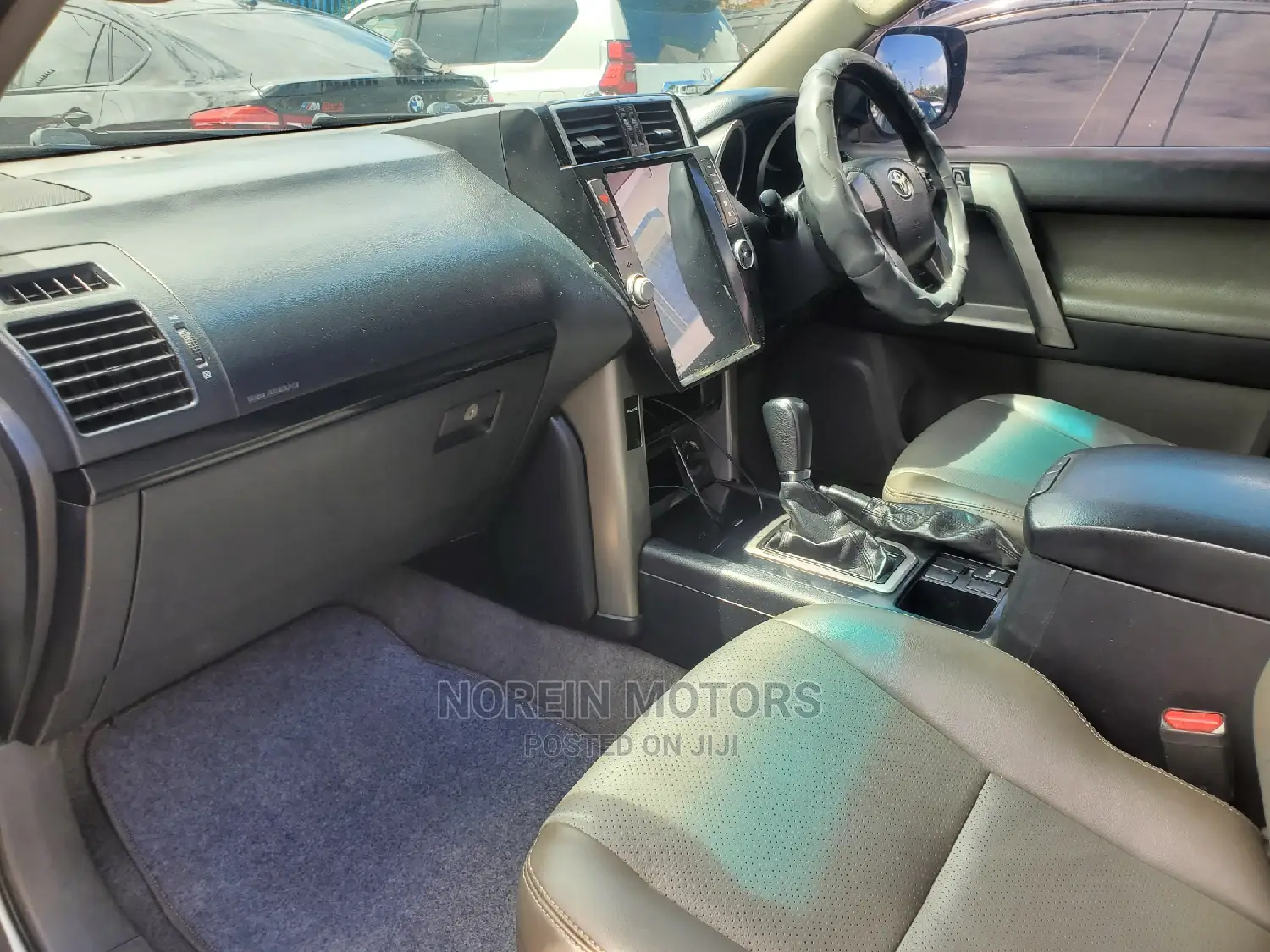 Toyota Land Cruiser Prado 2012 Pearl