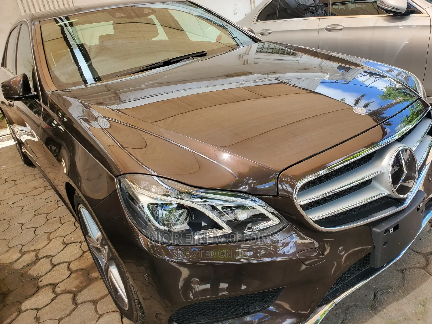 Mercedes-Benz E250 2015 Brown