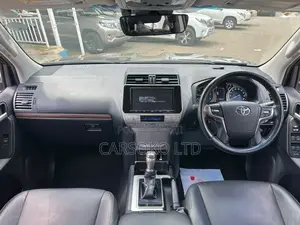Toyota Land Cruiser Prado 2017 Matt Black