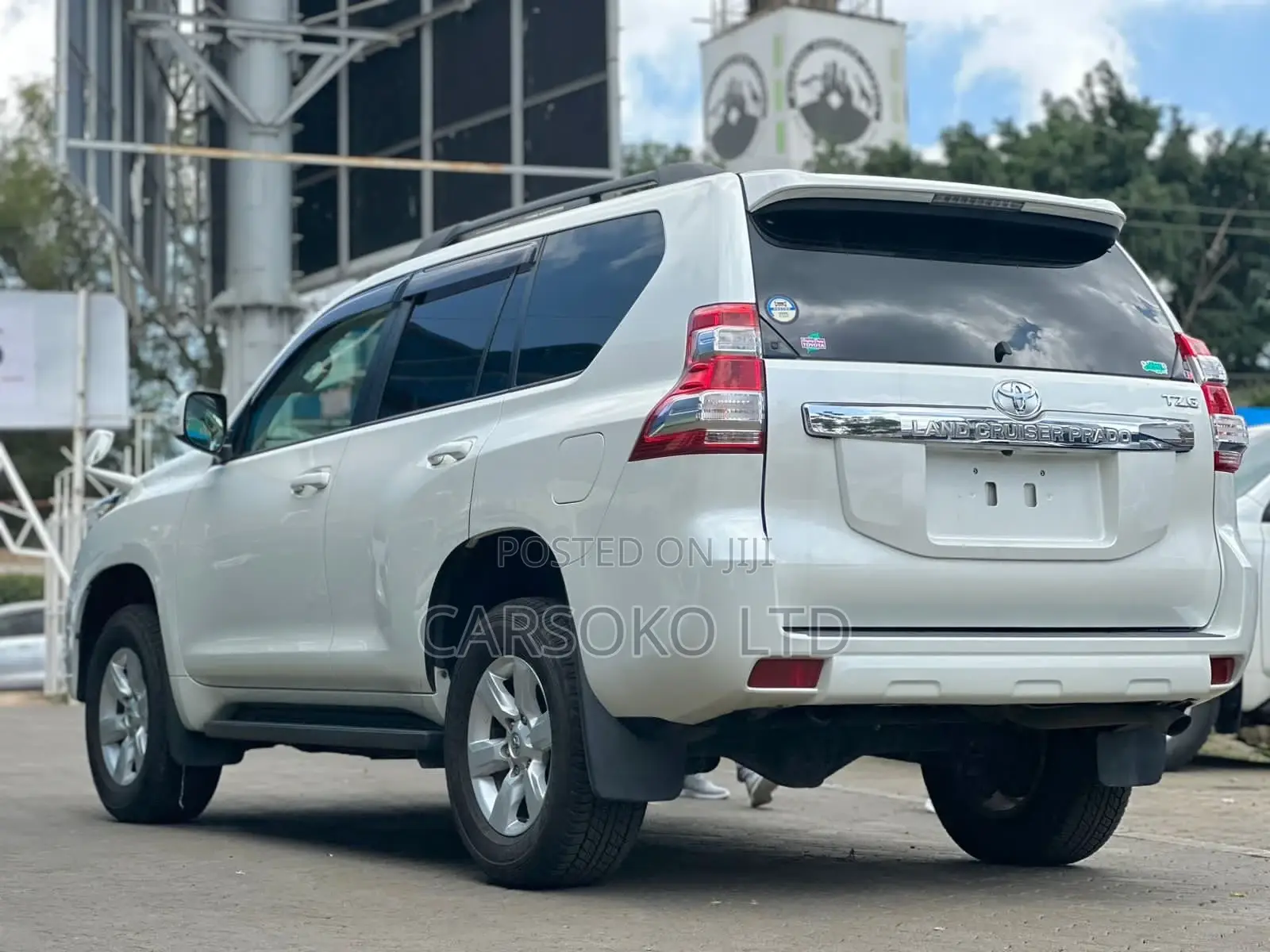 Toyota Land Cruiser Prado 2016 White