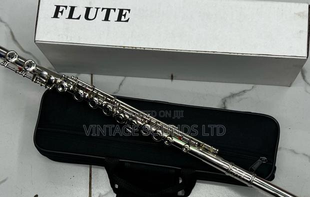 Yamaha Closed Hole C Flute With Case, Tuning Rod