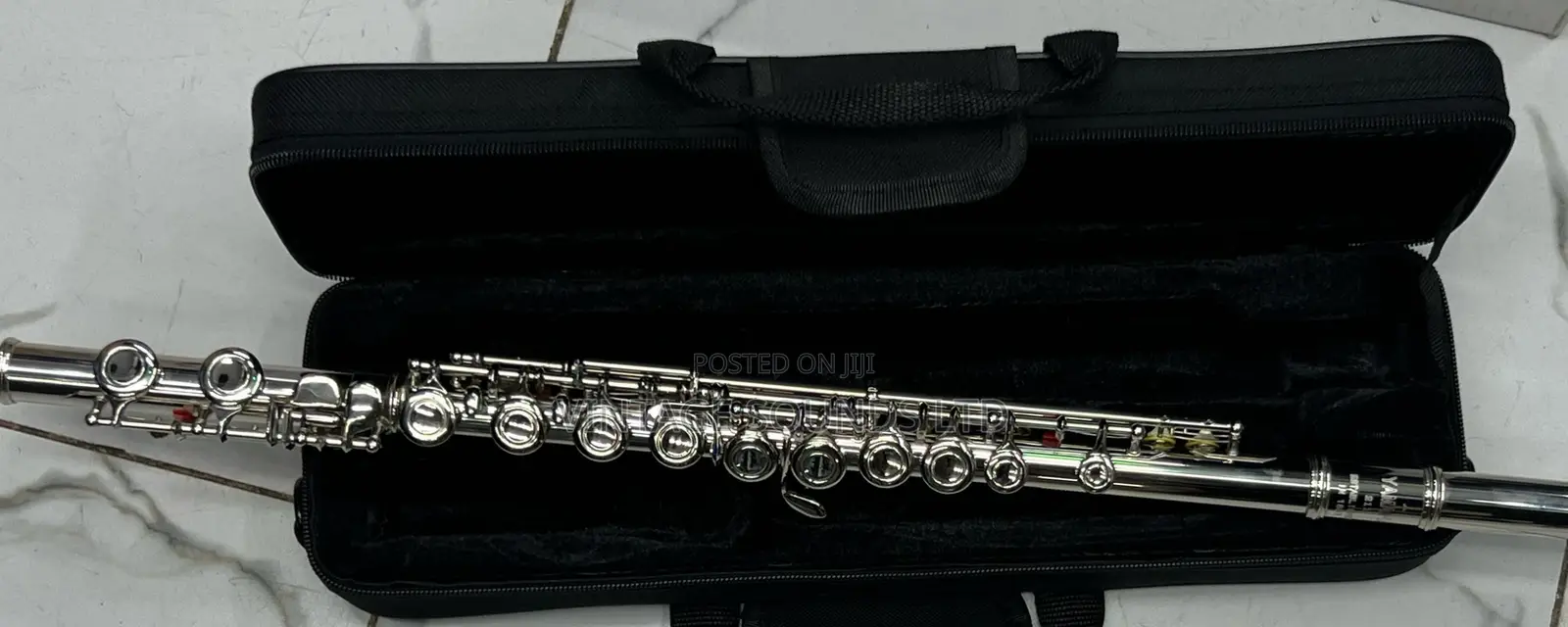 Yamaha Closed Hole C Flute With Case.