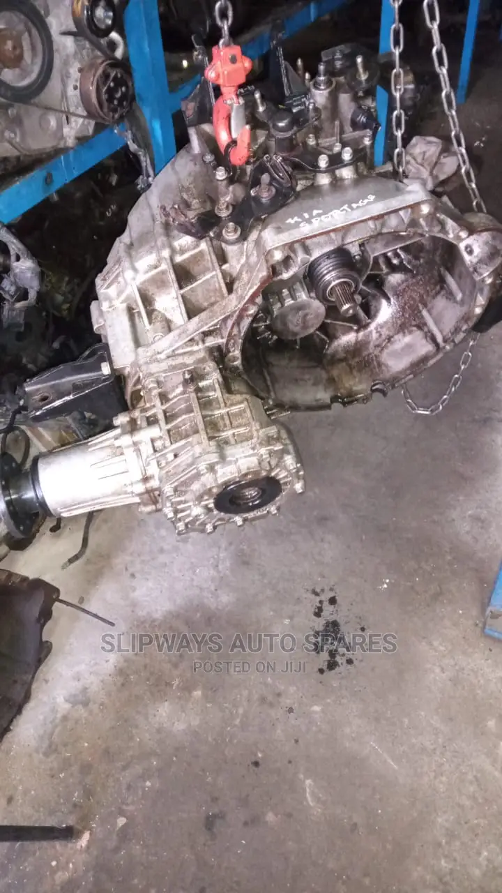 Kia Sportage Gearbox 4 Wheel Manual in Nairobi Central Vehicle Parts