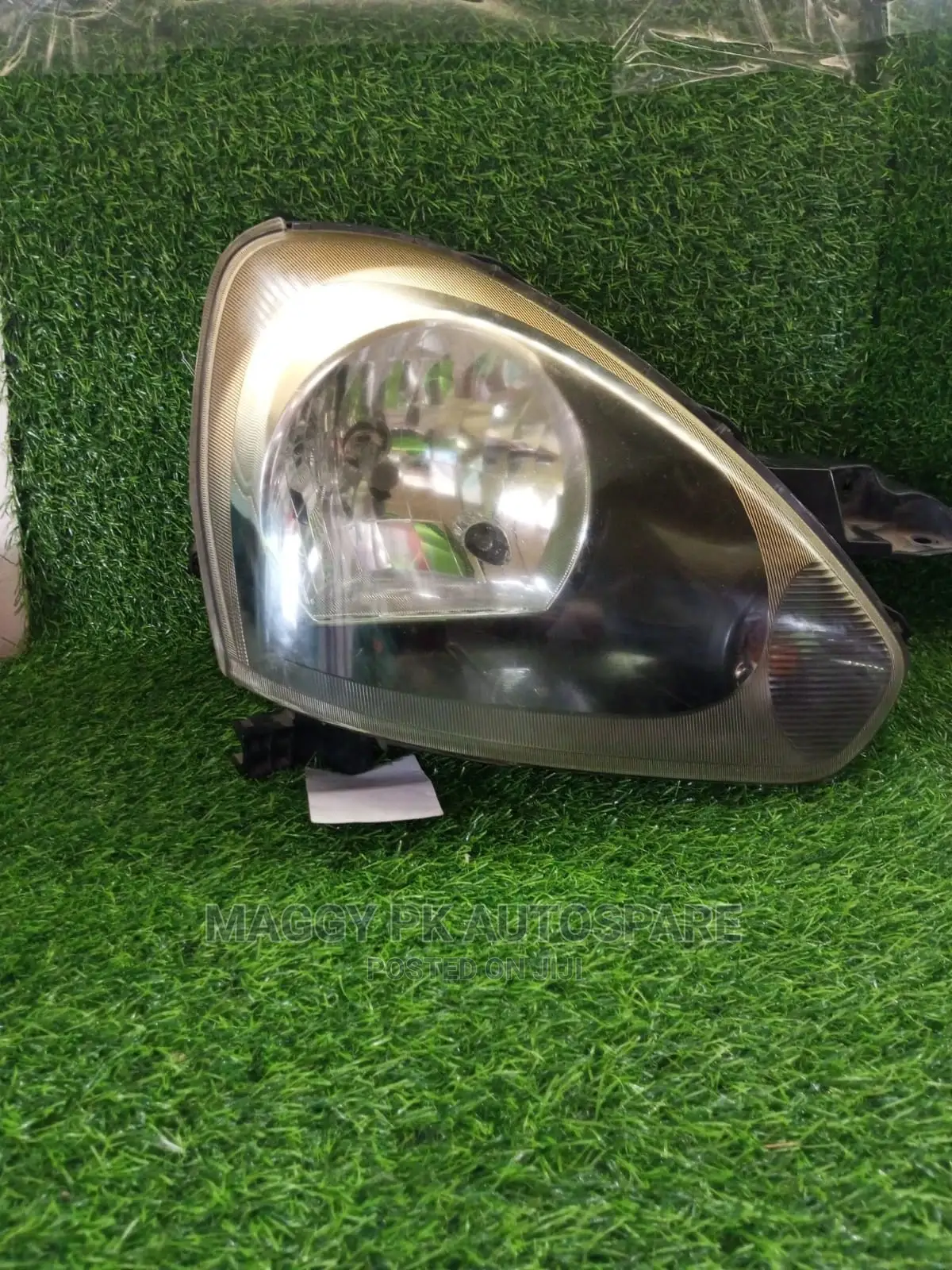 Mitsubishi Mira Headlight Non-Xenon