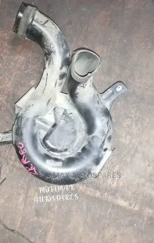 Toyota Noah ZRR80 Resonator Pipe