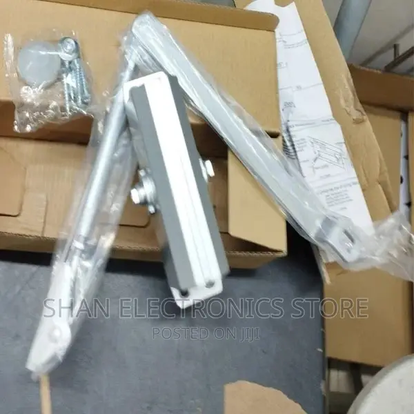 Metallic and Aluminum Door Closer,.