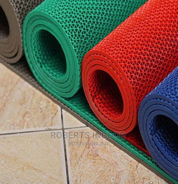 Protect Your Floor With Perforated PVC Spaghetti Carpet