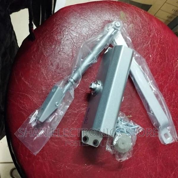 Heavy Duty Door Closer** - main view