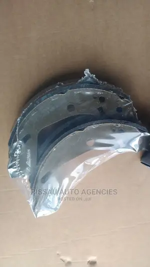 Suzuki Swift Allparts Rear Brake Linings/Shoes Bs-.