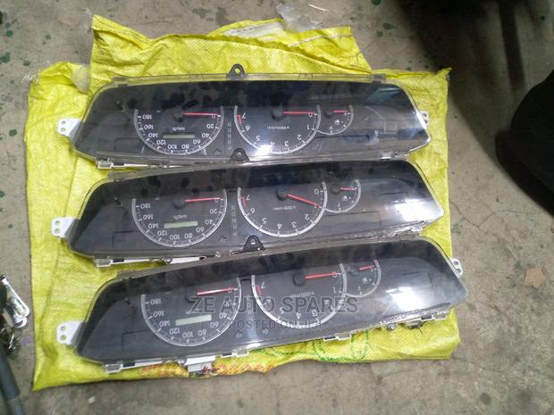 Noah 2005 Clock Available