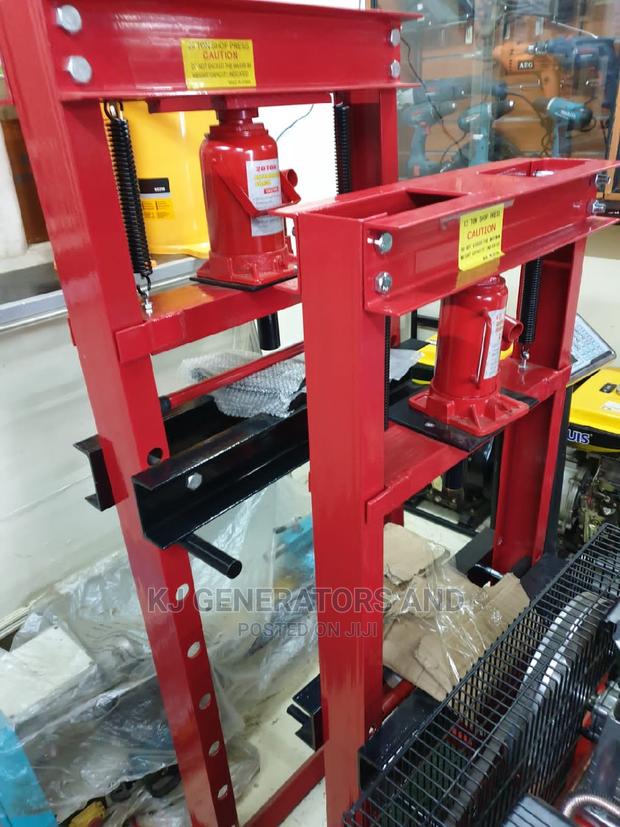 Hydraulic Pressing Machine - main view