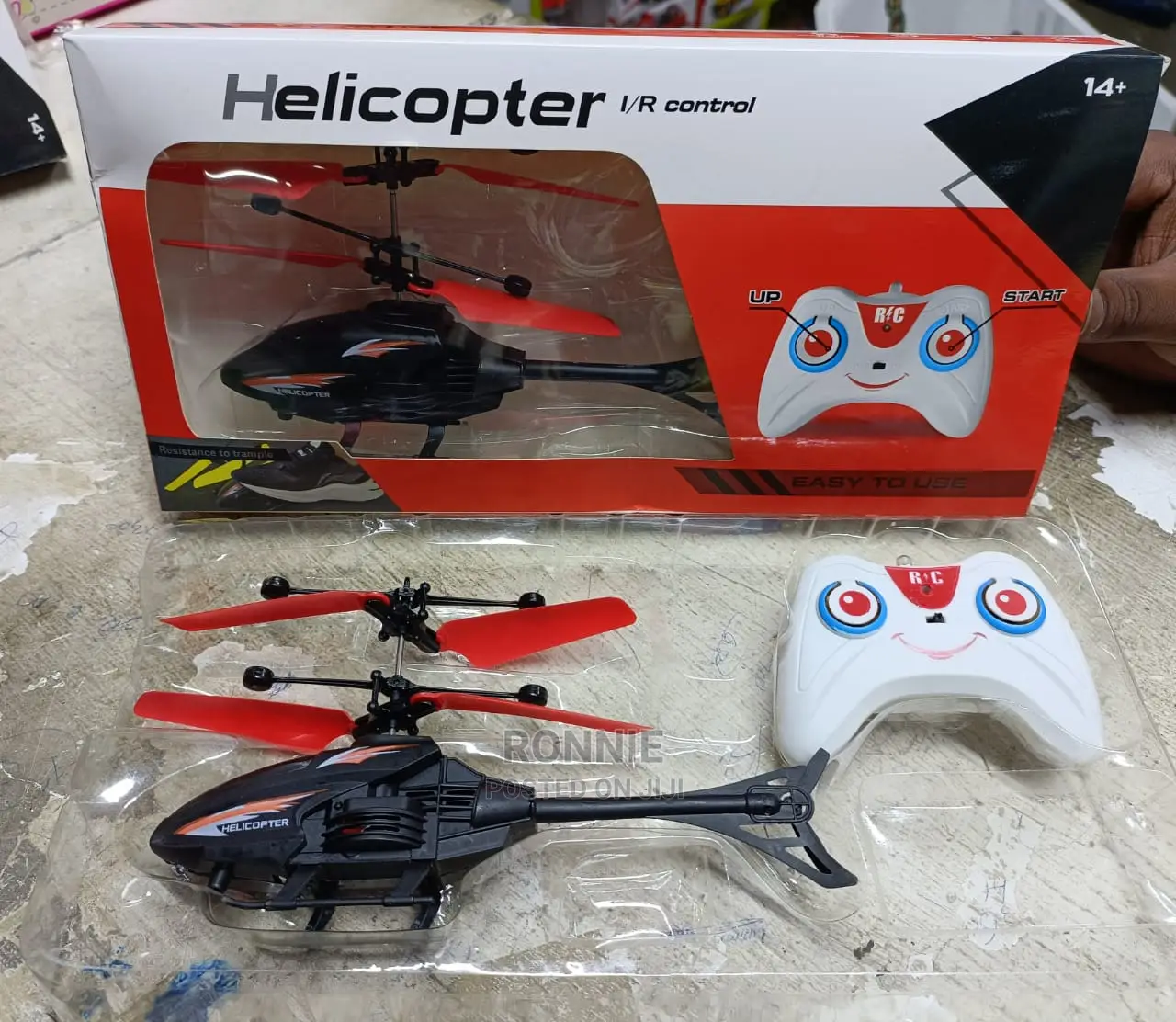 Remote Controlled Flying Chopper Helicopter Game