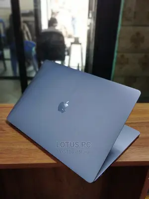 Laptop Apple MacBook Pro 2019 16GB Intel Core I7 SSD 512GB