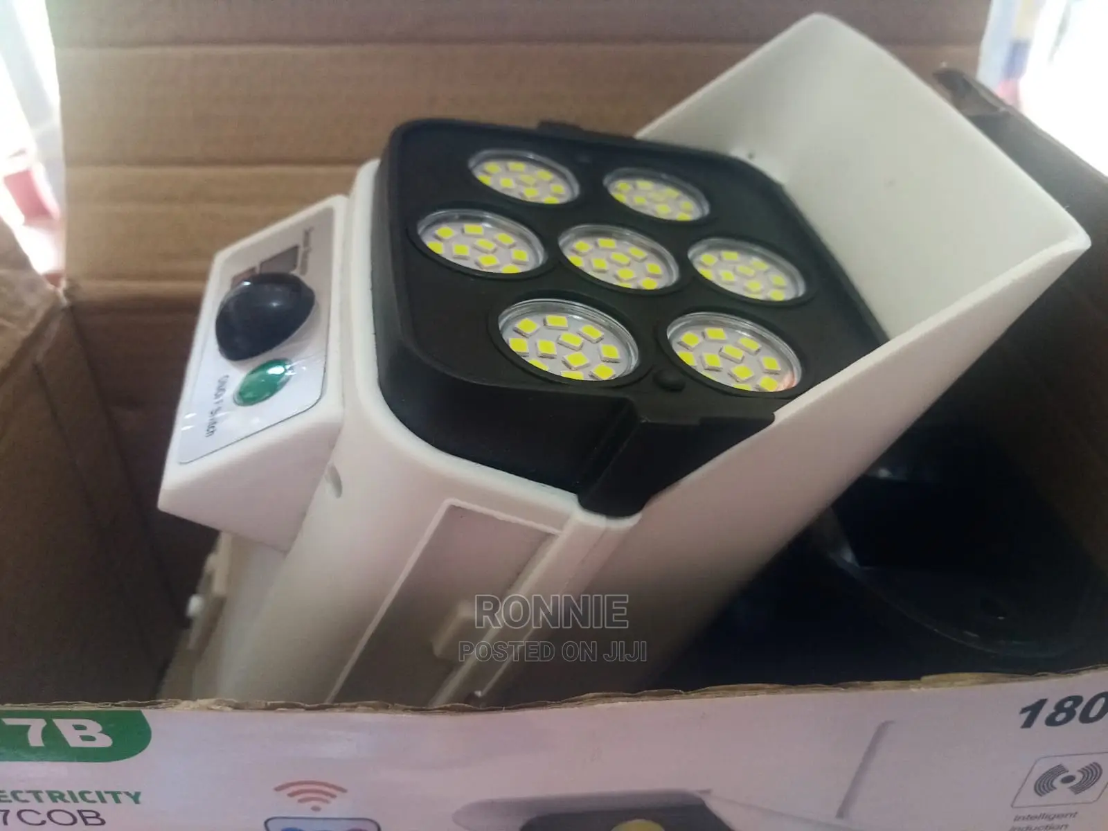 180watts 2 in 1 Solar Light Security Dummy Camera