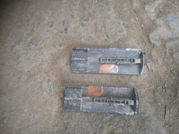 Harrier 240 Roof Moulding - thumbnail 2