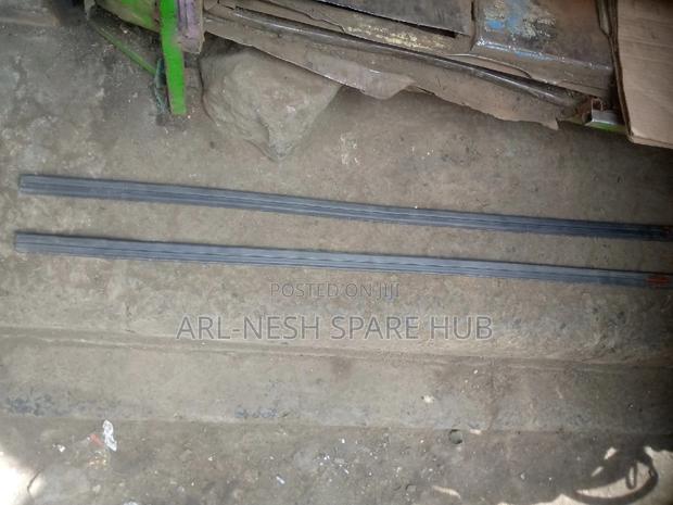 Harrier 240 Roof Moulding - thumbnail 3