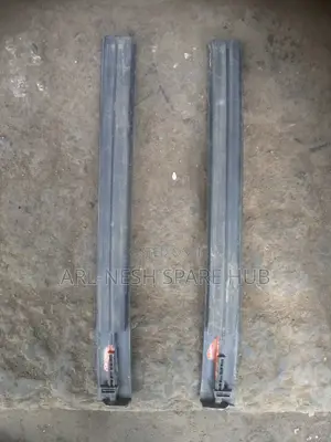 Harrier 240 Roof Moulding