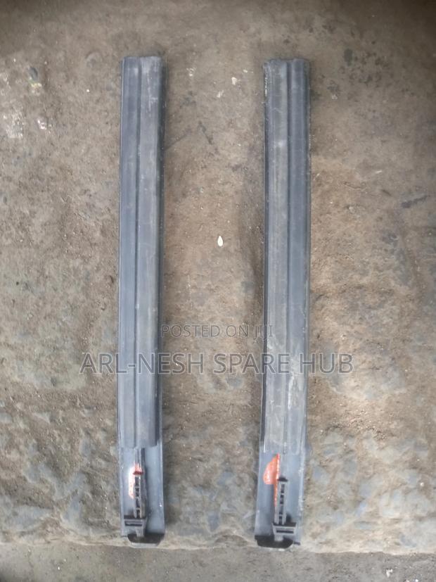 Harrier 240 Roof Moulding - thumbnail 5